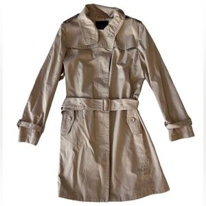 Talbots Petites Khaki colored Trench/Raincoat size 10p Zero Flaws Like New